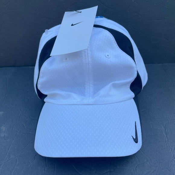 NWT Nike Golf Adult Unisex Dri-Fit White/Black Cap Size M/L - Picture 1 of 4